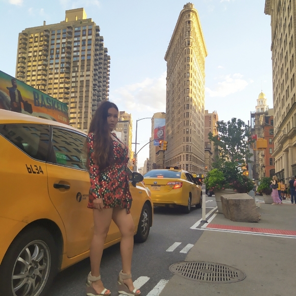 Meet your Posher, Danara - Picture 3 of 4